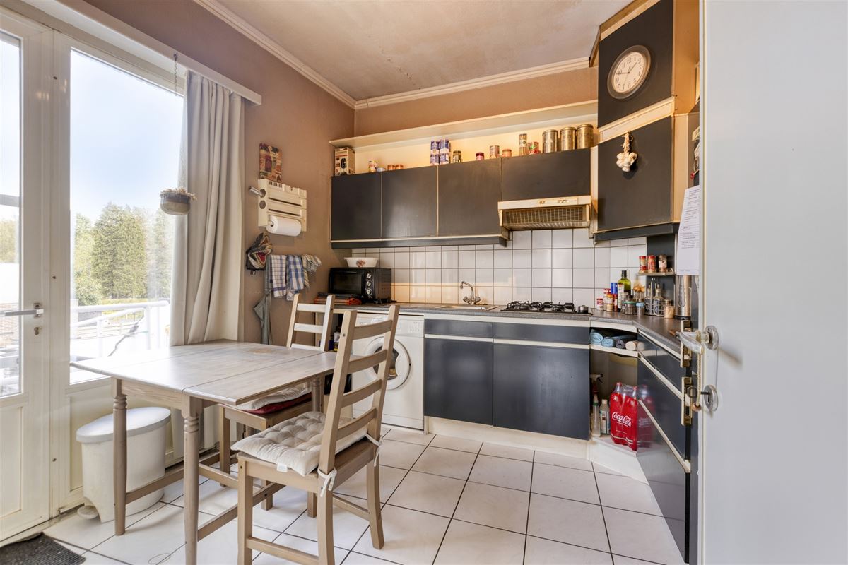Te Renoveren Meergezinswoning met Garage