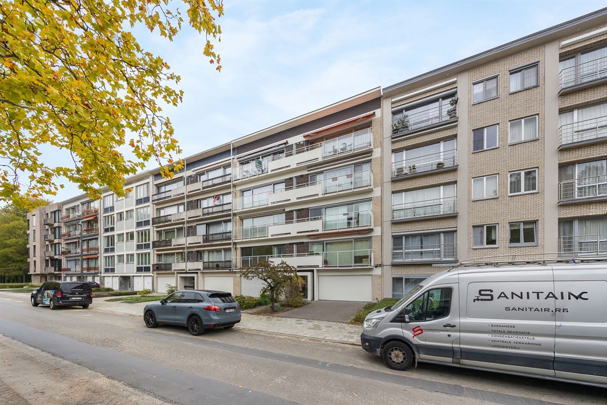 Appartement met Terras, Garage en Tuin in Neerlandwijk