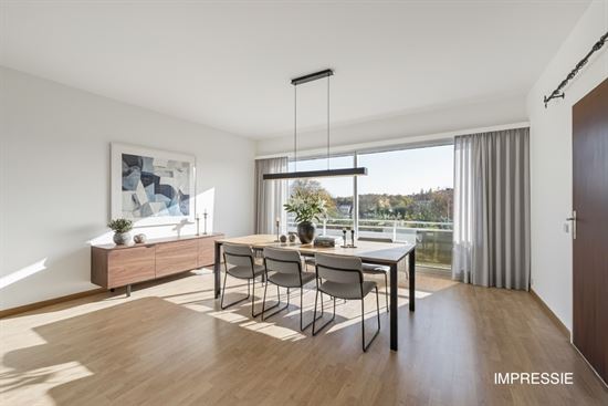 Rustig Gelegen Appartement met 2 Terrassen en Garage