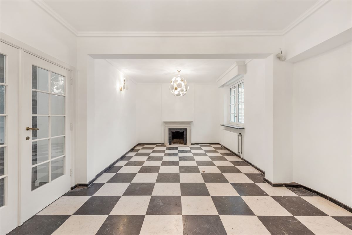 Karaktervolle Villa 1951 met Zuidwestgerichte Tuin