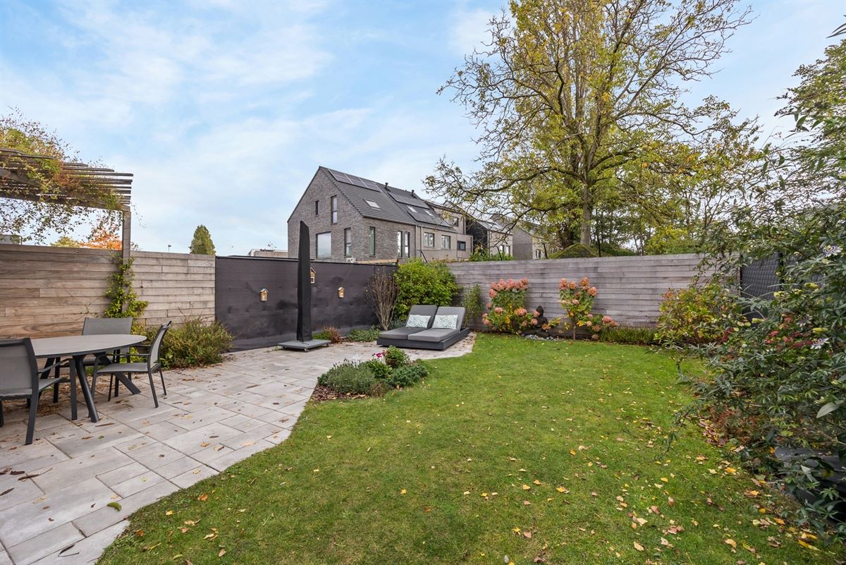 Instapklare halfopen bebouwing te Molenveld