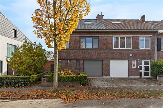 Instapklare halfopen bebouwing te Molenveld