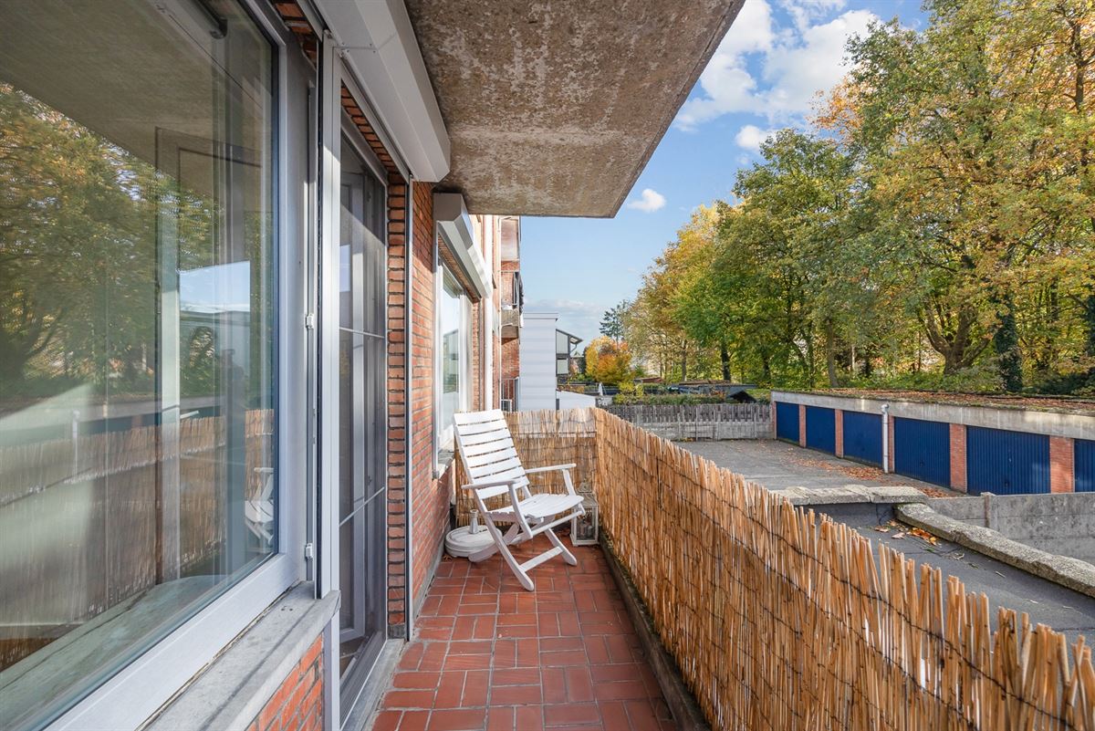 Instapklaar Appartement met Terras en Garage
