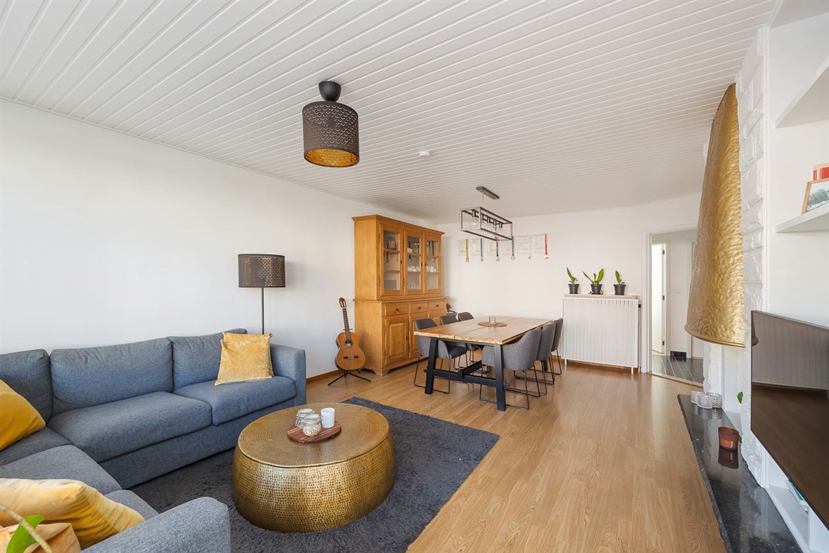 Instapklaar Appartement met Terras en Garage