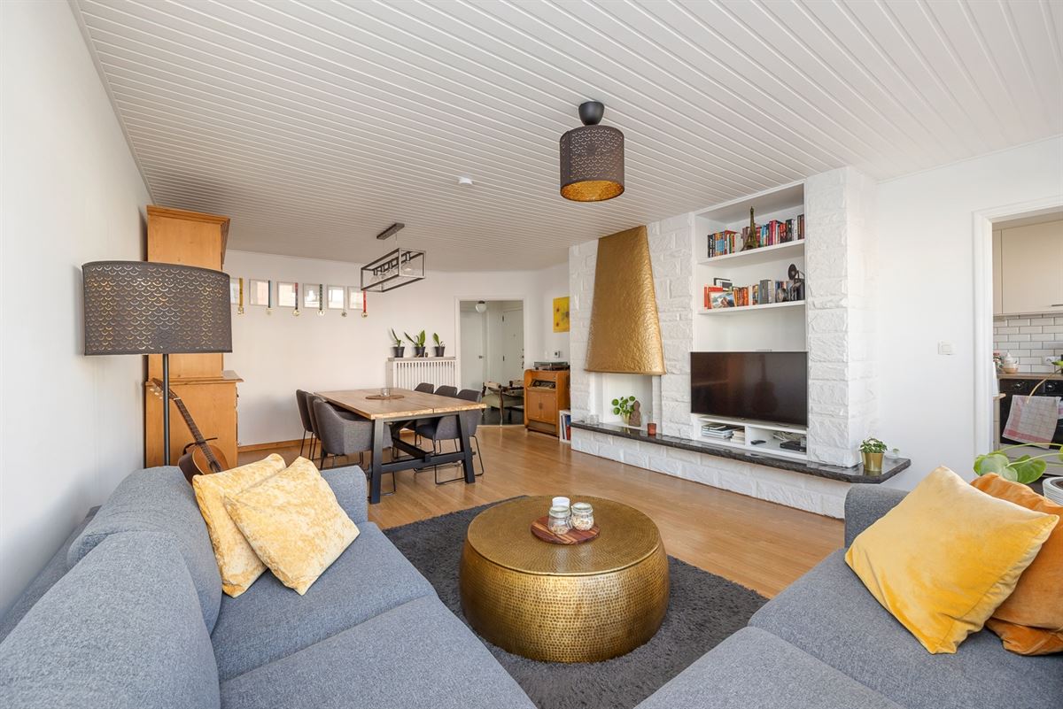 Instapklaar Appartement met Terras en Garage