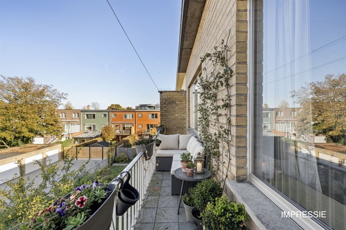 Rustig Gelegen Appartement met 2 Terrassen en Garage