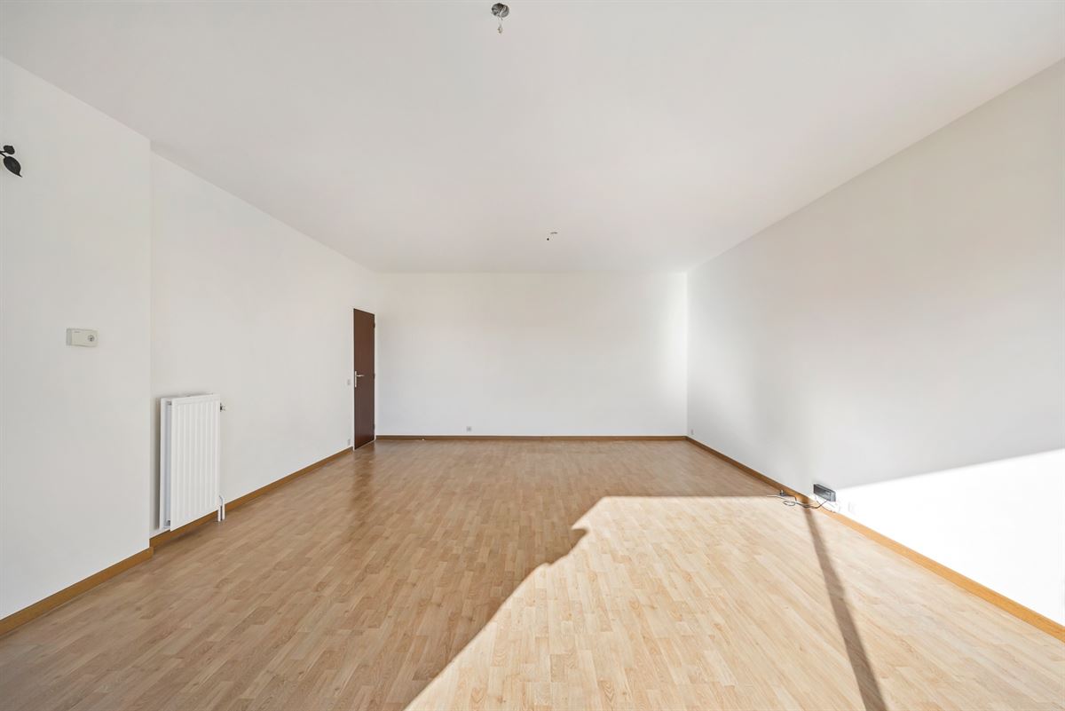 Rustig Gelegen Appartement met 2 Terrassen en Garage