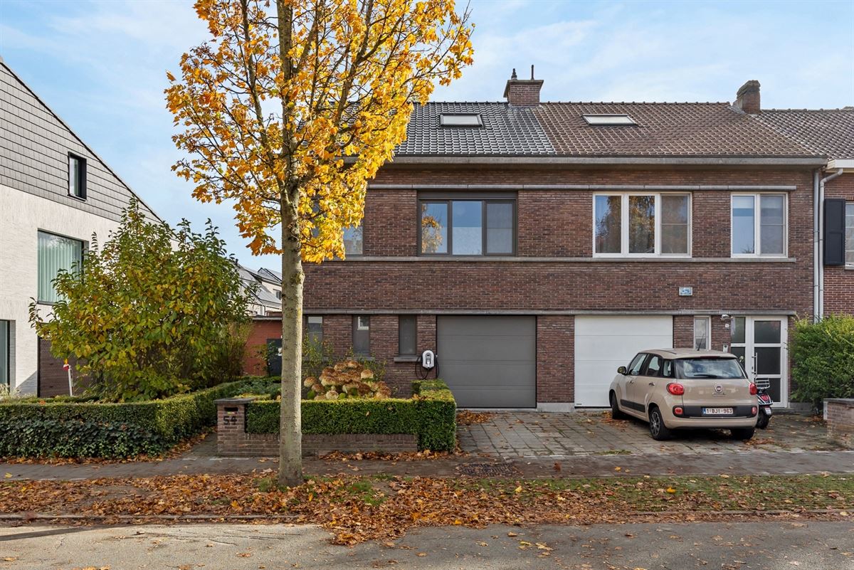 Instapklare halfopen bebouwing te Molenveld