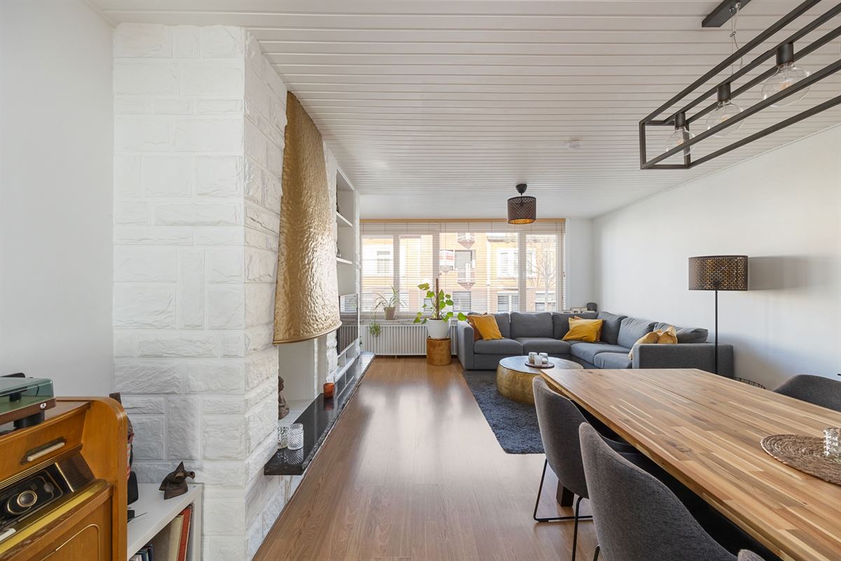 Instapklaar Appartement met Terras en Garage