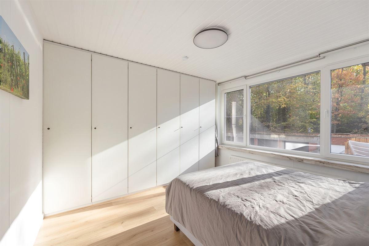 Instapklaar Appartement met Terras en Garage