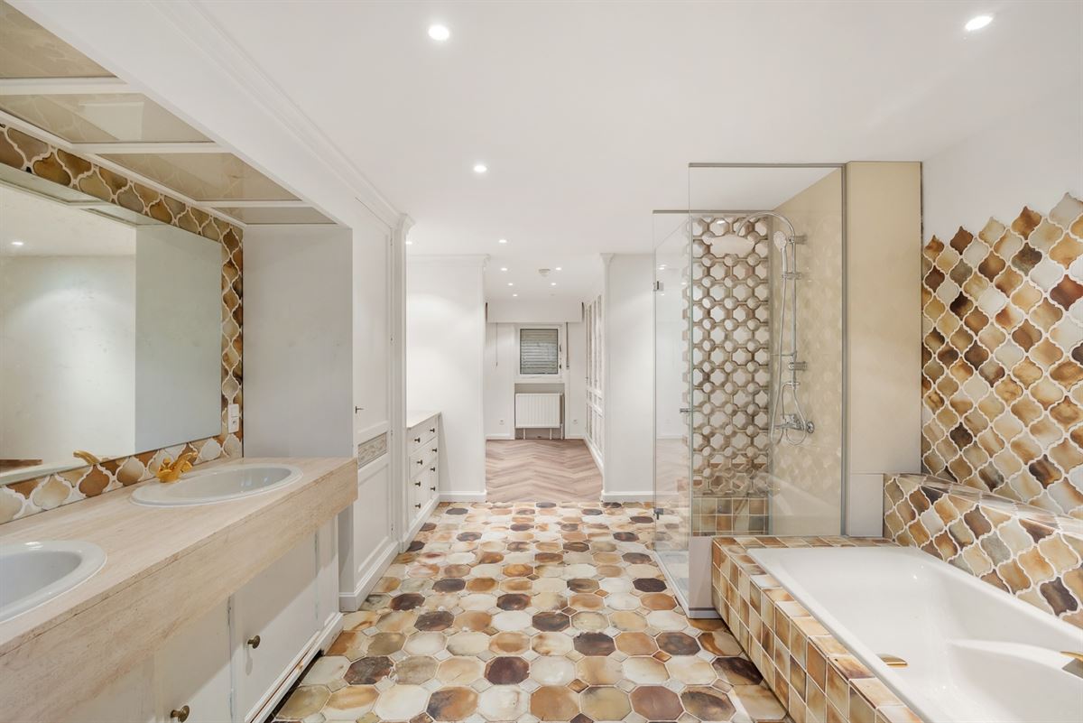 Karaktervolle Villa 1951 met Zuidwestgerichte Tuin