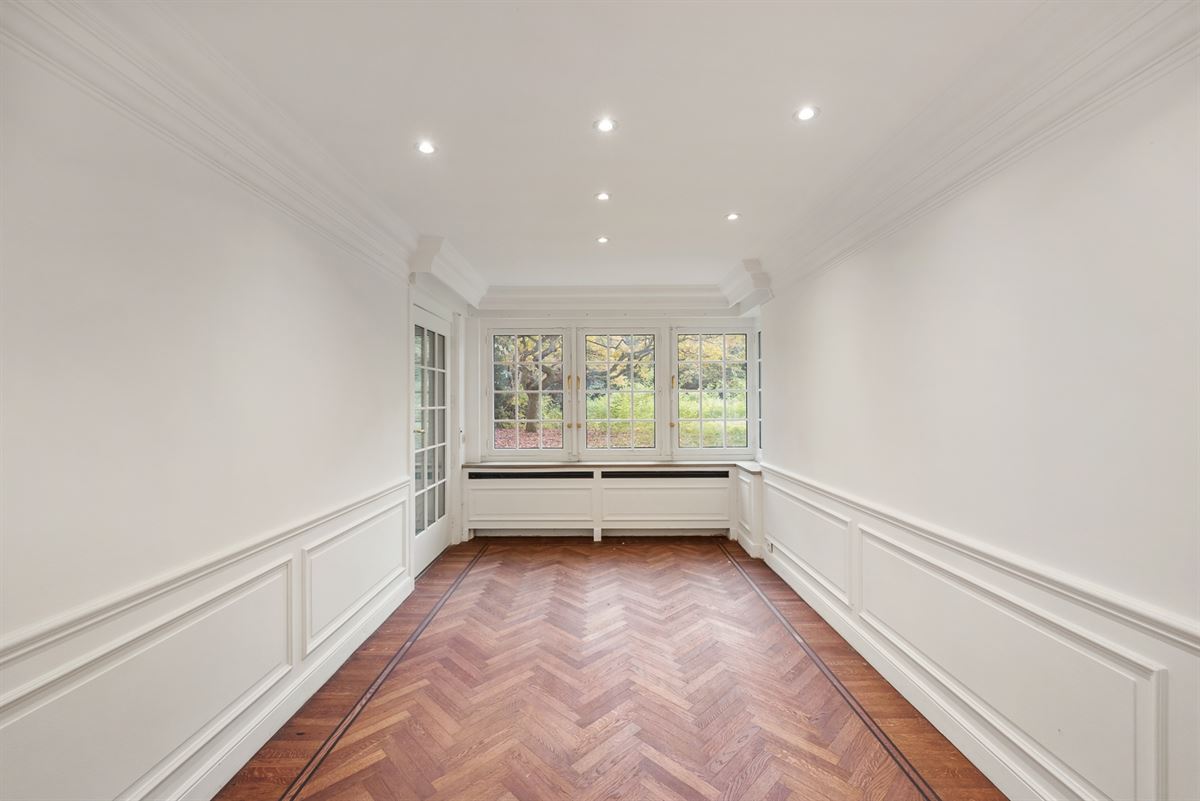 Karaktervolle Villa 1951 met Zuidwestgerichte Tuin