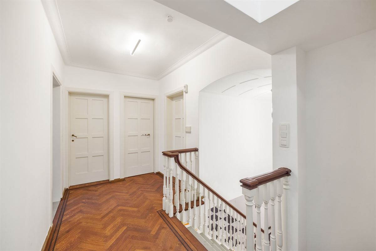 Karaktervolle Villa 1951 met Zuidwestgerichte Tuin