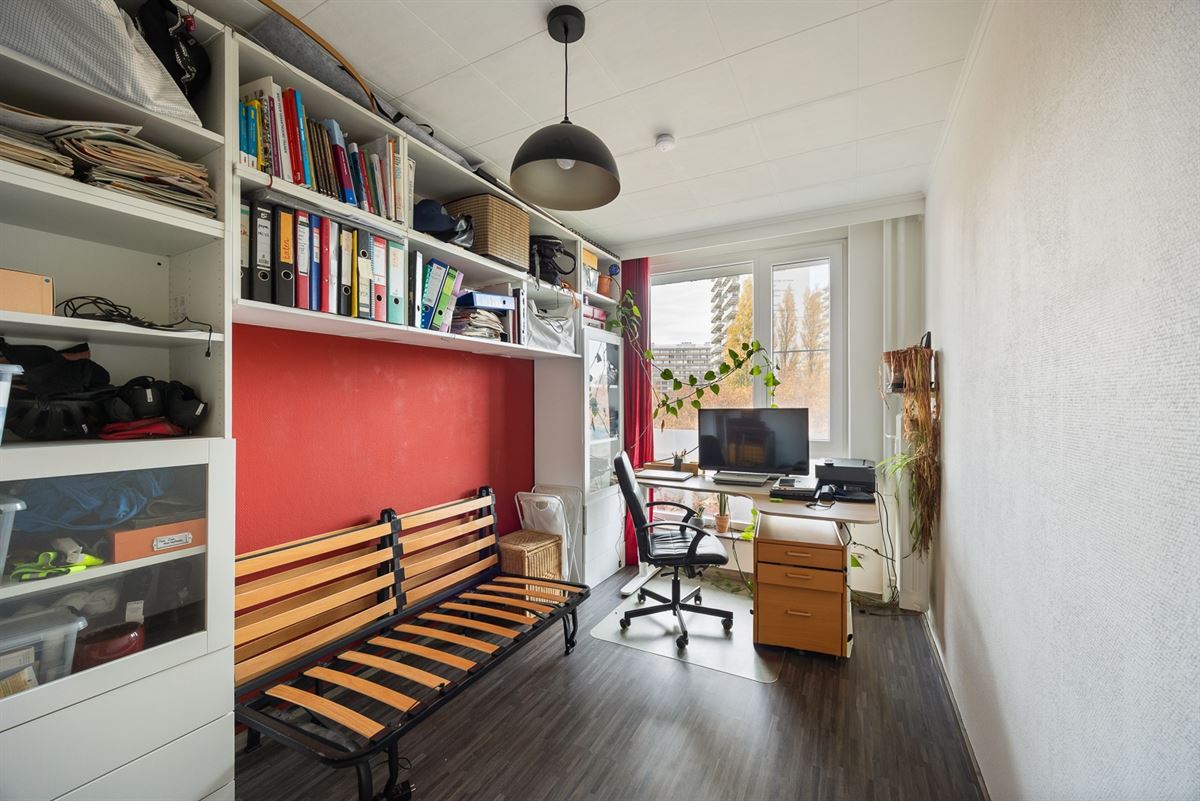 Licht en Energiezuinig Appartement met Uitzicht op Antwerpen