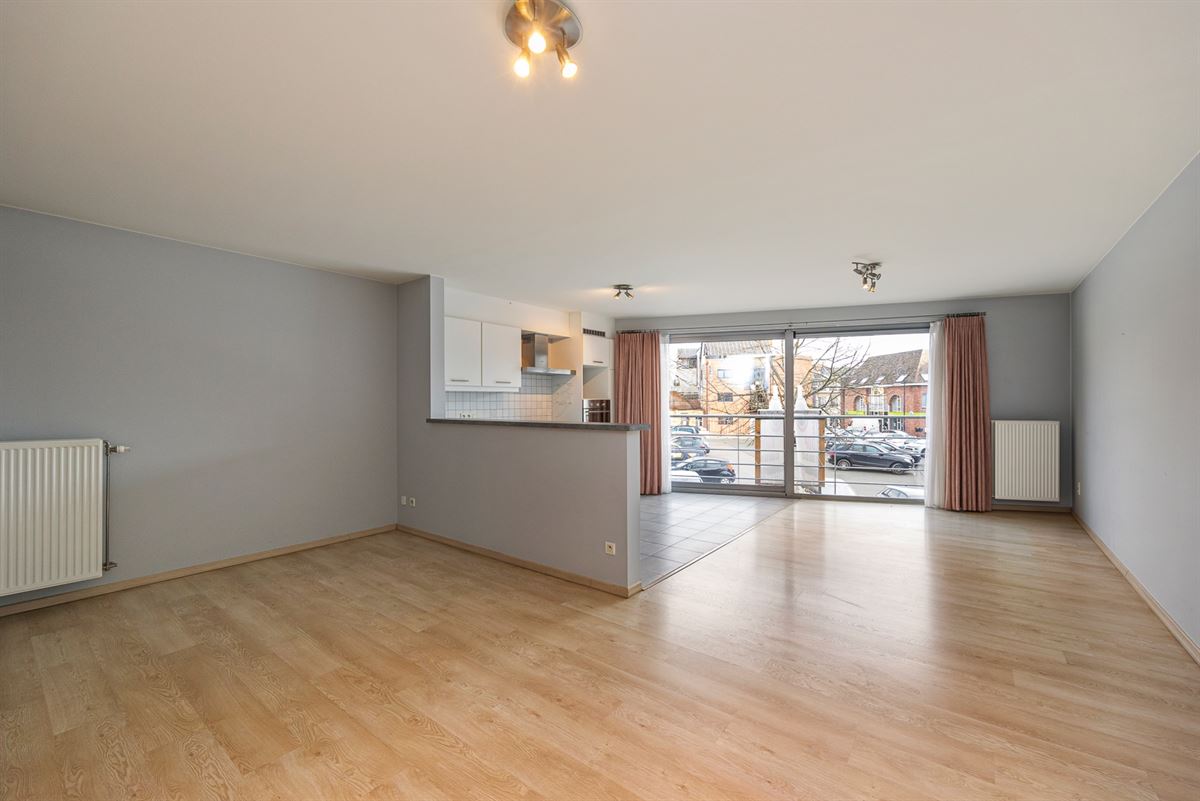 Lichtrijk Appartement met 2 Slaapkamers en Terras