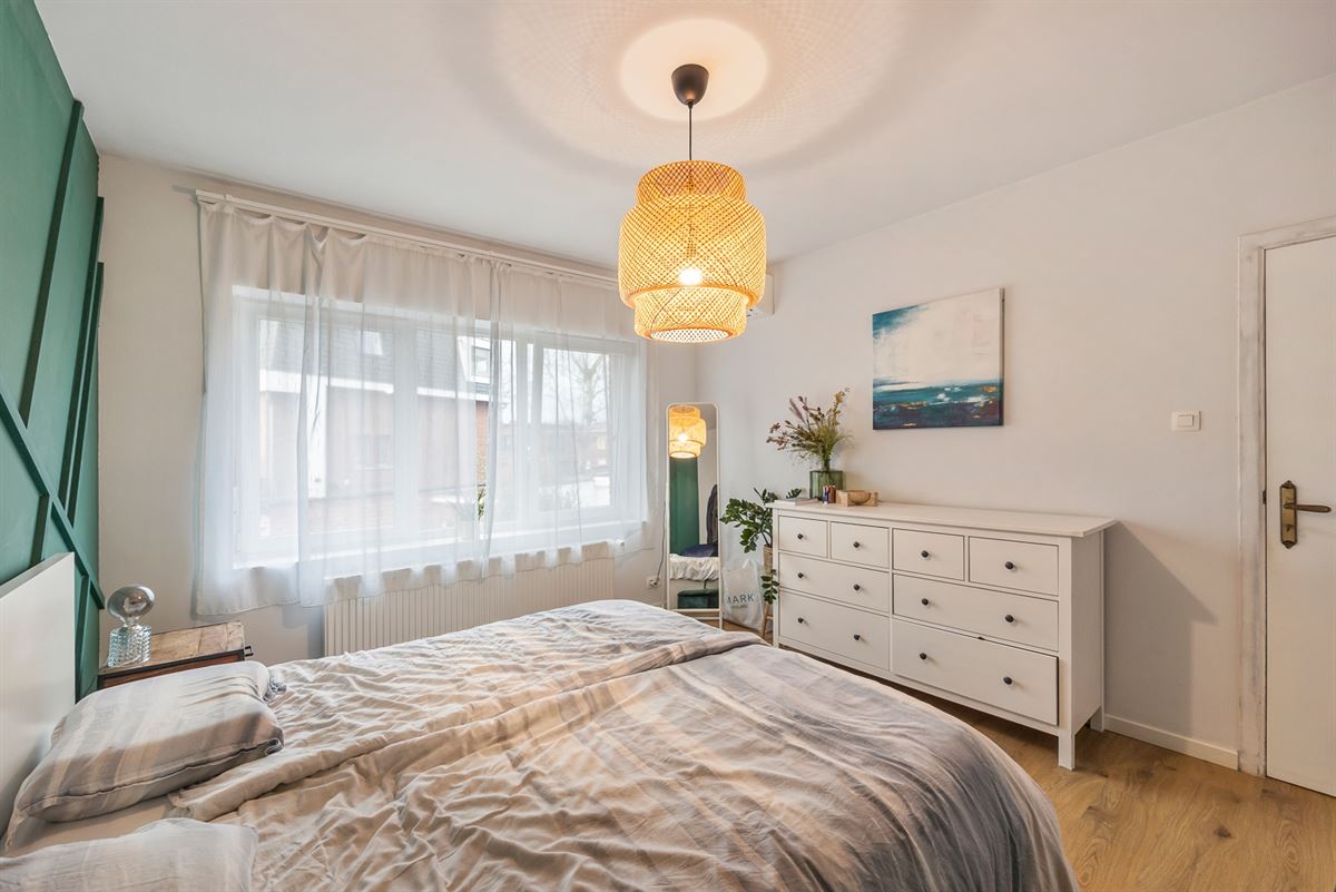 Instapklare en Ruime Gezinwoning met Tuin en Garage