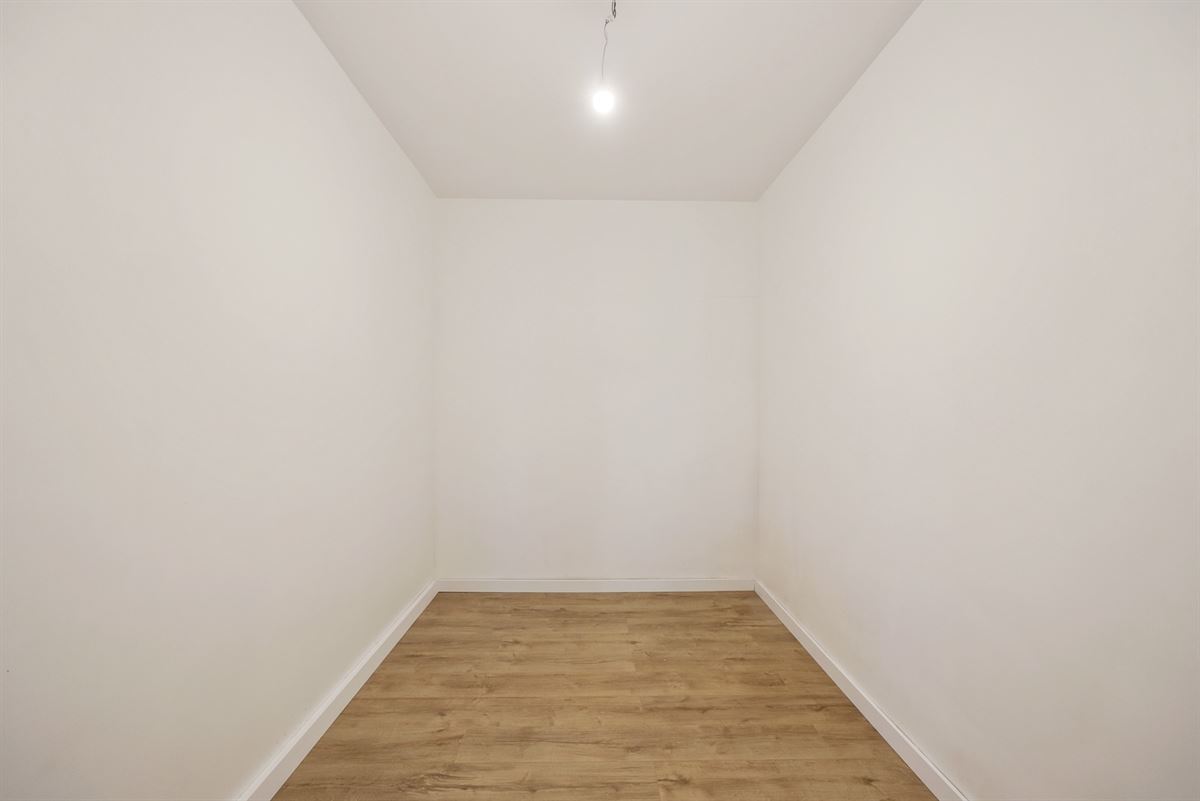 Instapklare en Ruime Gezinwoning met Tuin en Garage