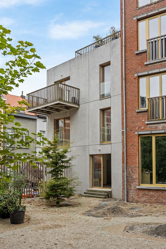 Lichtrijke en Energiezuinige Gezinswoning met Dakterras