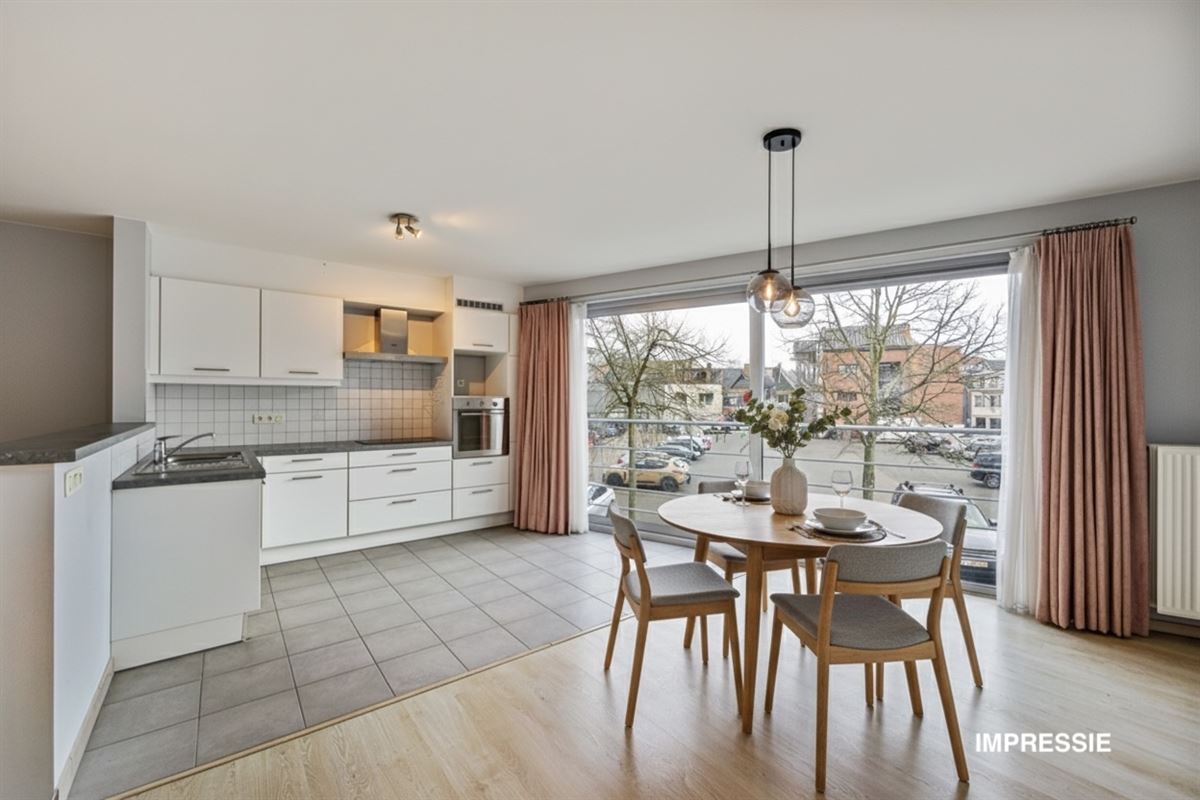 Lichtrijk Appartement met 2 Slaapkamers en Terras