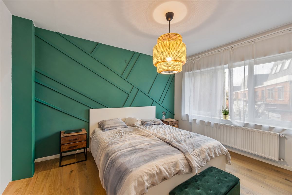 Instapklare en Ruime Gezinwoning met Tuin en Garage