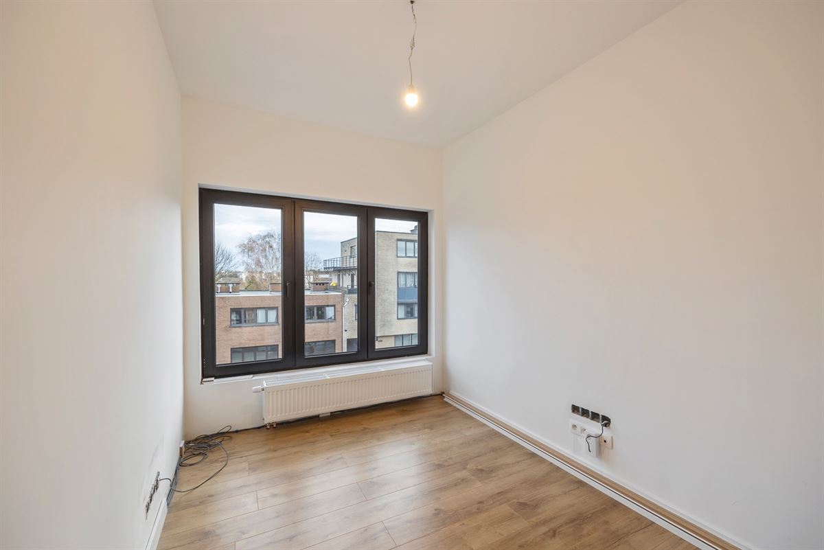 Instapklare en Ruime Gezinwoning met Tuin en Garage
