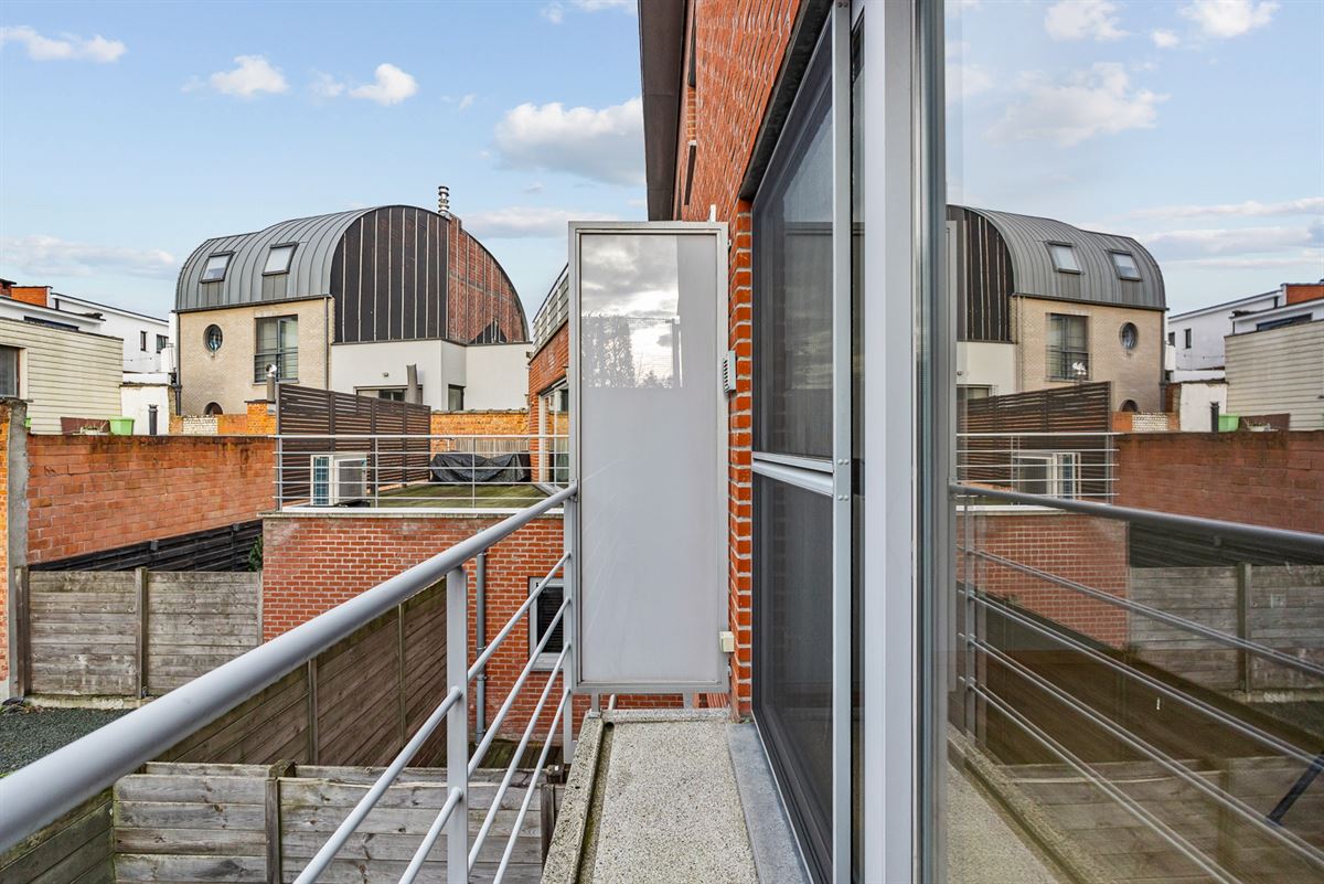 Lichtrijk Appartement met 2 Slaapkamers en Terras