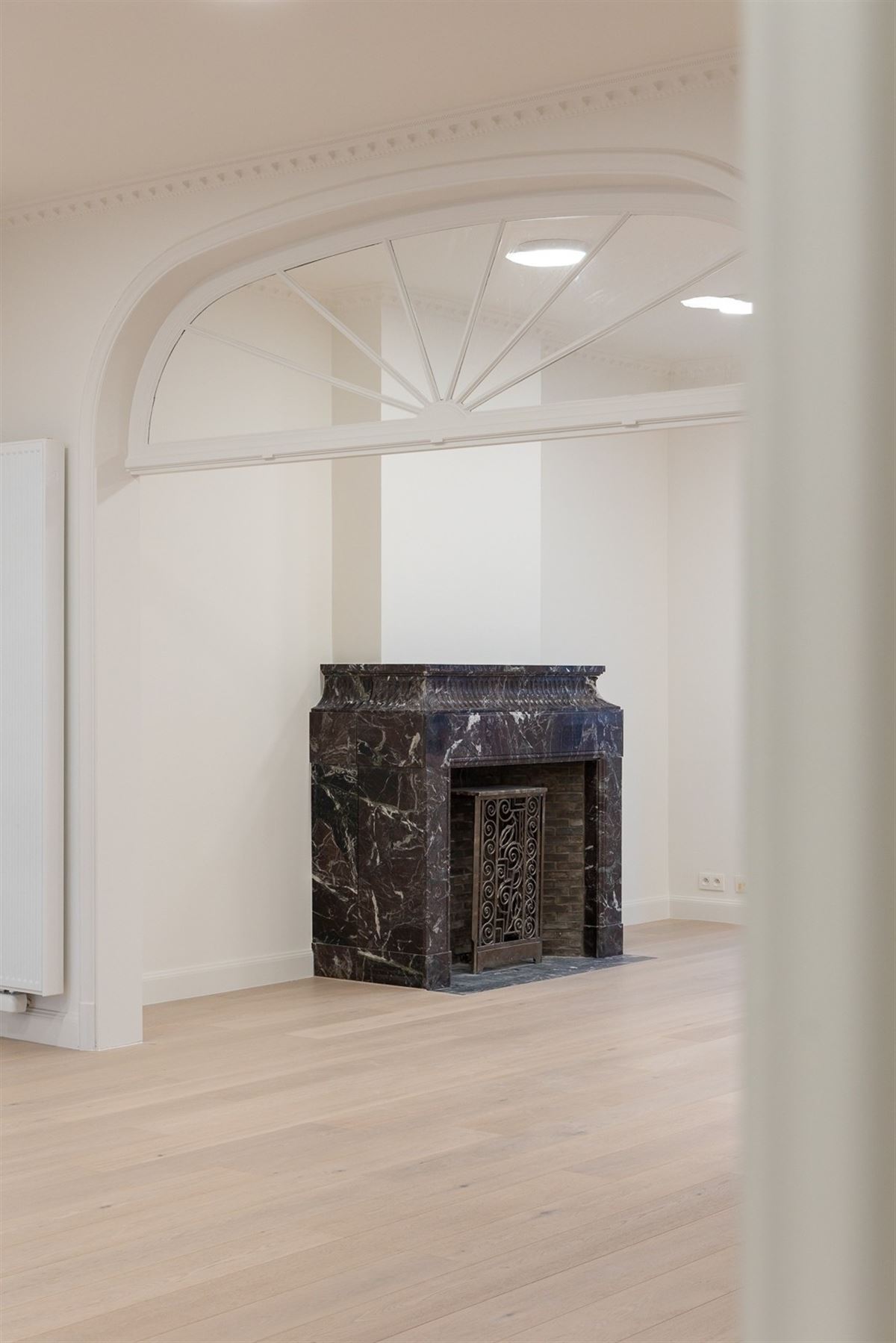 Exclusief kantoorgebouw in Beaux-Artsstijl