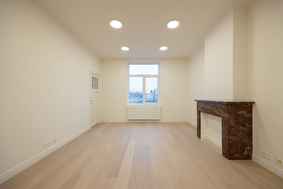 Exclusief kantoorgebouw in Beaux-Artsstijl