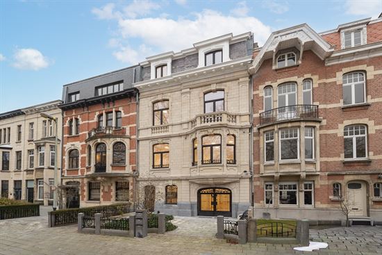 Exclusief kantoorgebouw in Beaux-Artsstijl