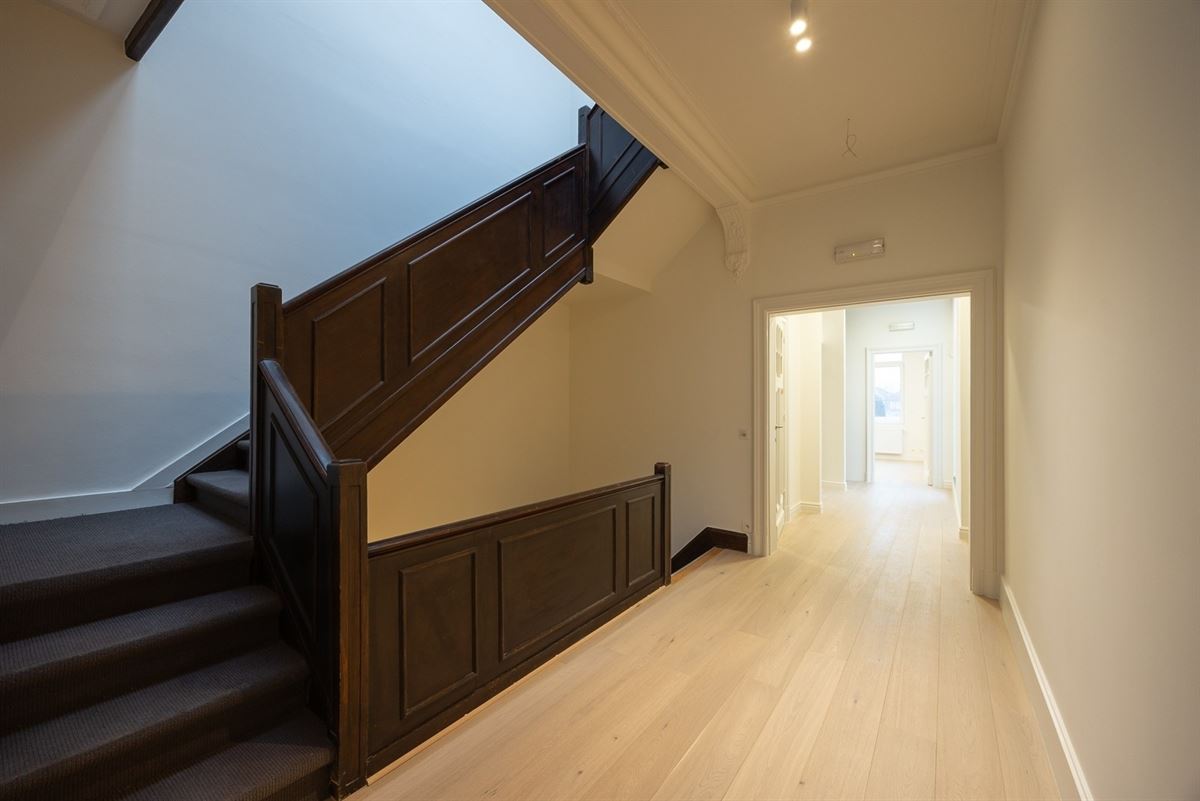 Exclusief kantoorgebouw in Beaux-Artsstijl