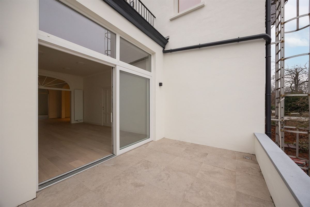 Exclusief kantoorgebouw in Beaux-Artsstijl