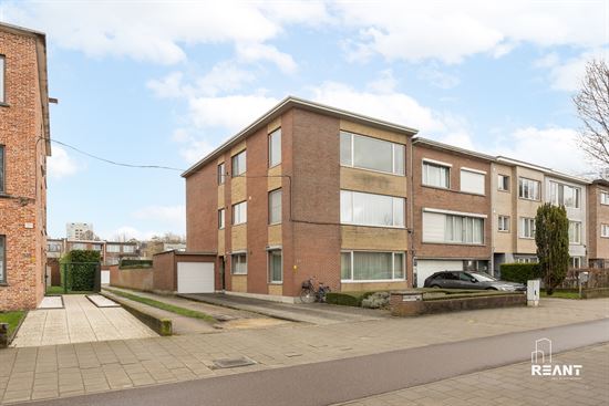 Te renoveren appartement in Wilrijk