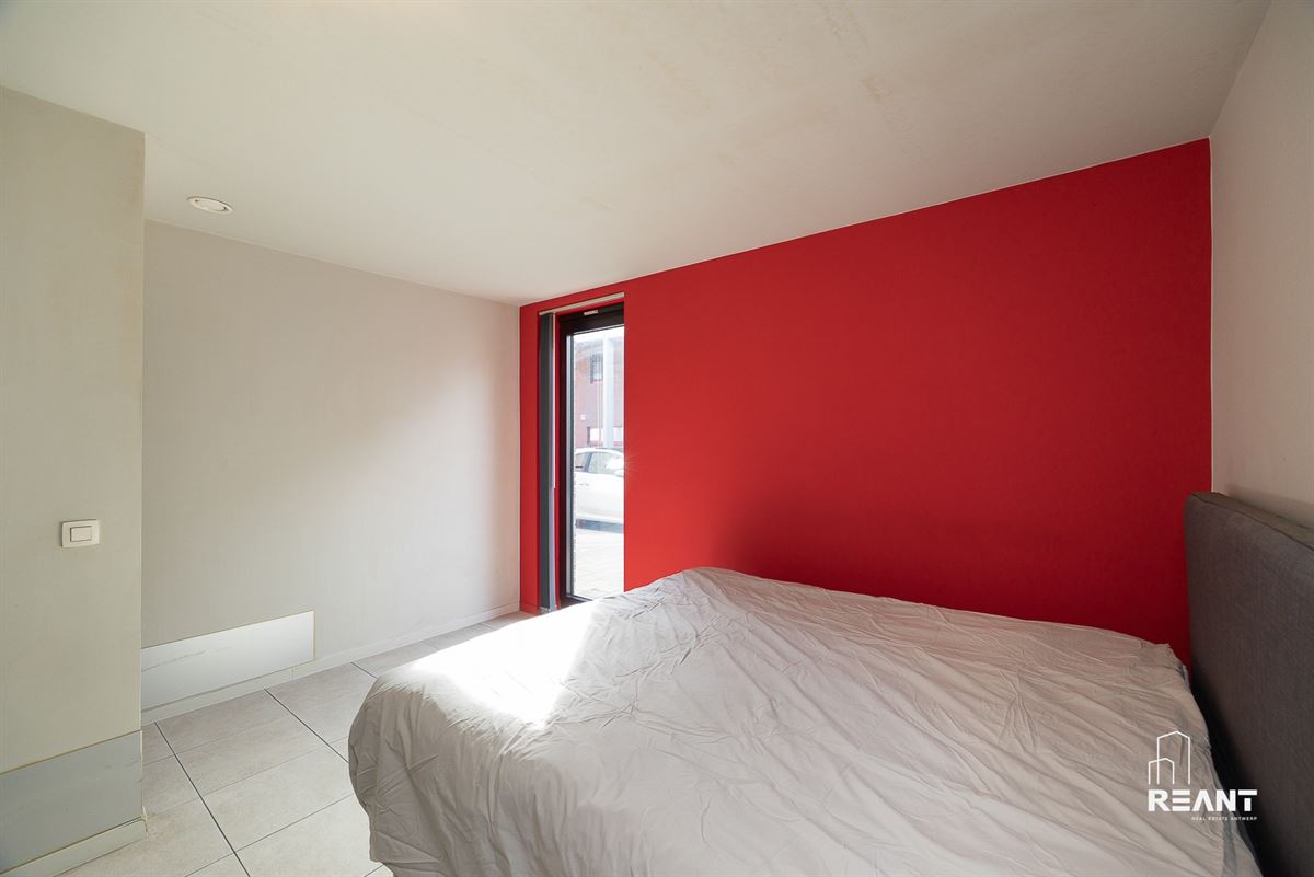 Gelijkvloers appartement (2023) met tuin en parkeerplaats