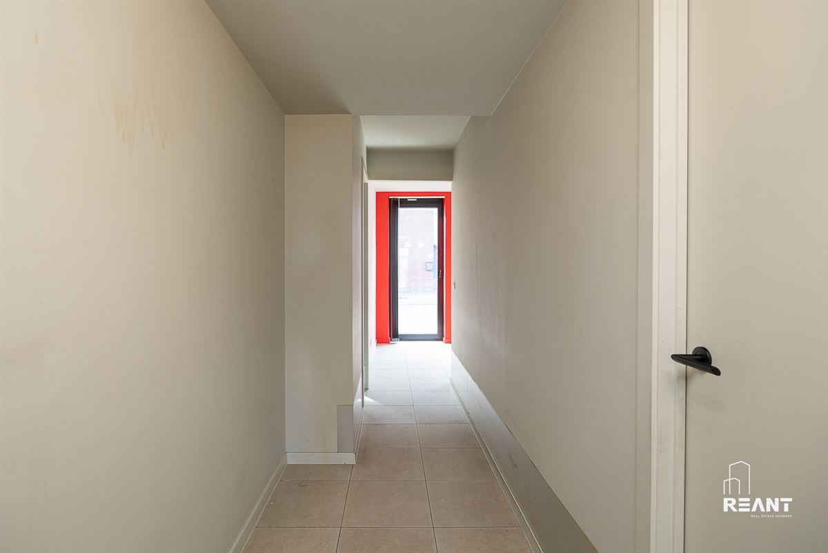 Gelijkvloers appartement (2023) met tuin en parkeerplaats