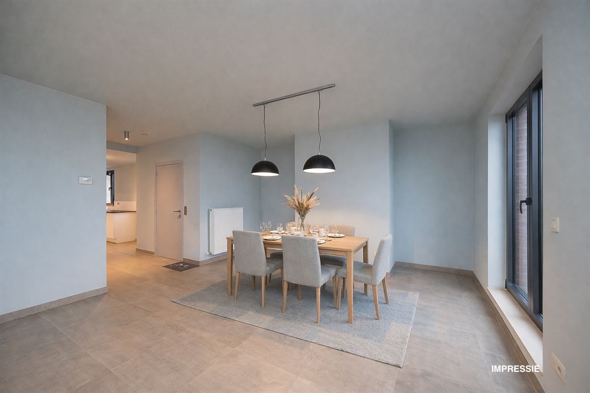 Dakappartement met Zuidgericht Terras en 2 Parkeerplaatsen