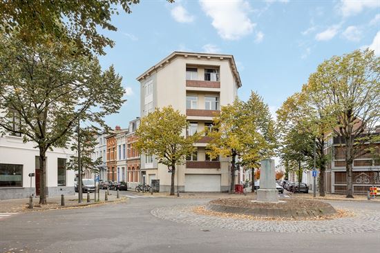 Instapklaar appartement aan de Dageraadplaats