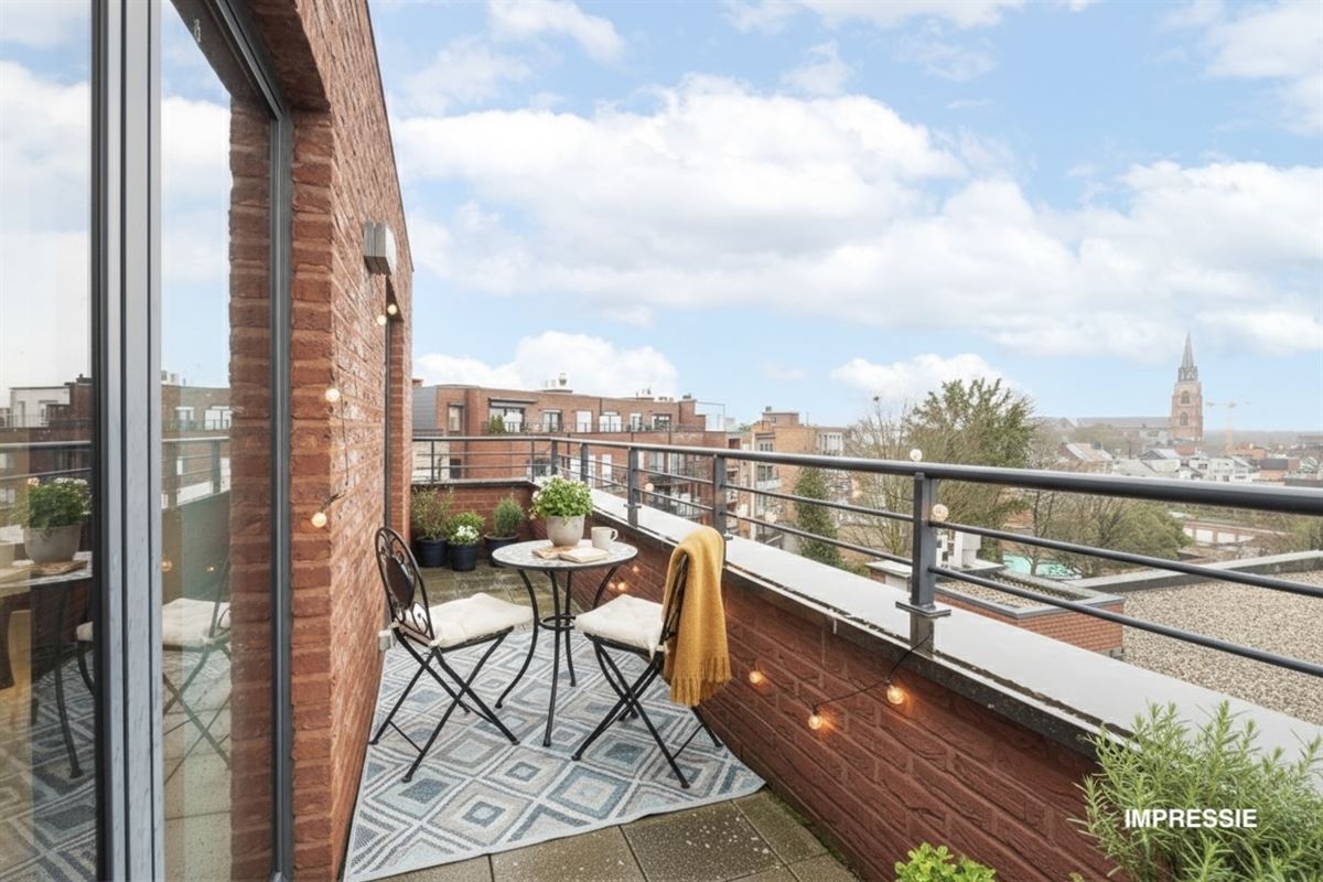 Dakappartement met Zuidgericht Terras en 2 Parkeerplaatsen