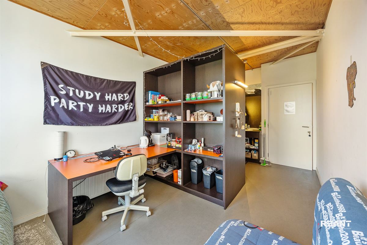 Opbrengsteigendom met 2 studentenkamers in verzorgd StuHousing-complex