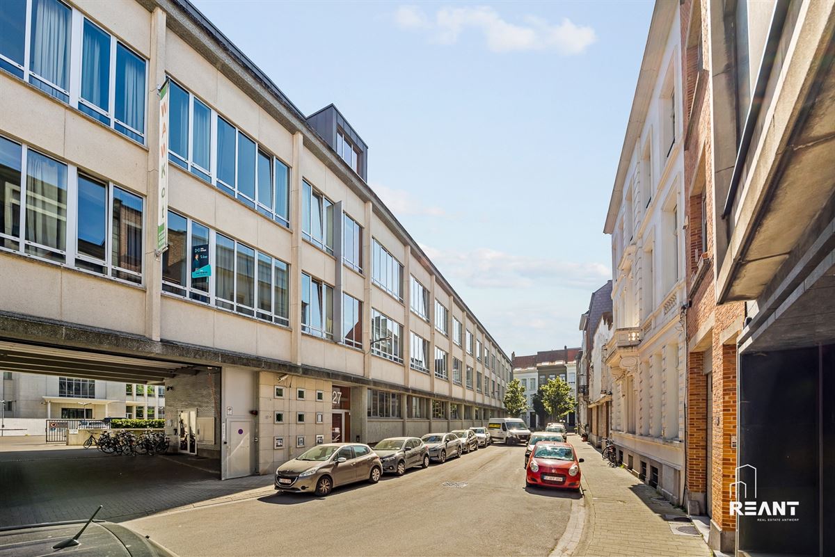 Opbrengsteigendom met 2 studentenkamers in verzorgd StuHousing-complex
