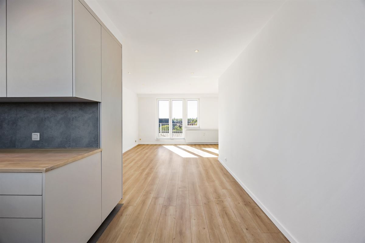 Dakappartement met zuider-dakterras en prachtig uitzicht.