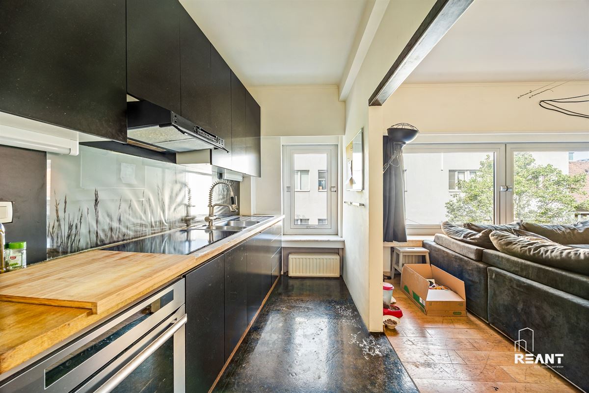 Ruim en karaktervol appartement van 91 m² met terras op toplocatie in Antwerpen
