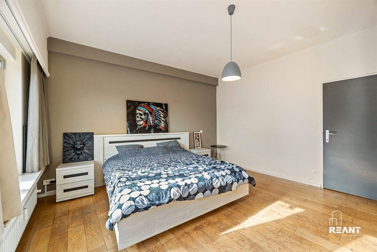 Ruim en karaktervol appartement van 91 m² met terras op toplocatie in Antwerpen