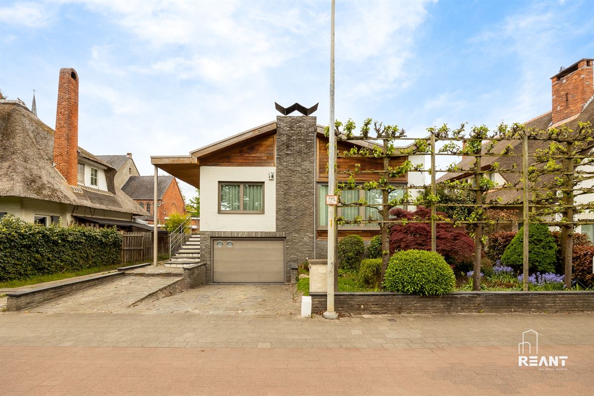 Charmante villa in gegeerde woonwijk Molenveld