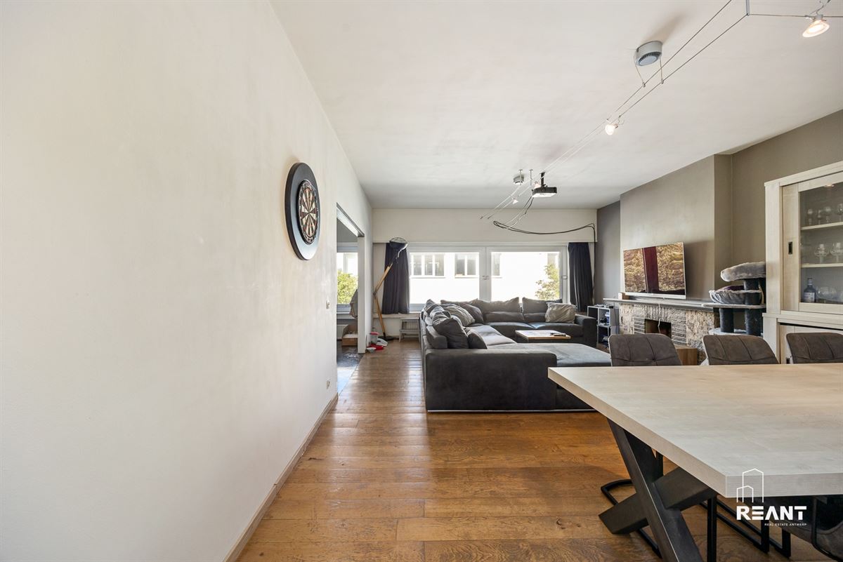 Ruim en karaktervol appartement van 91 m² met terras op toplocatie in Antwerpen