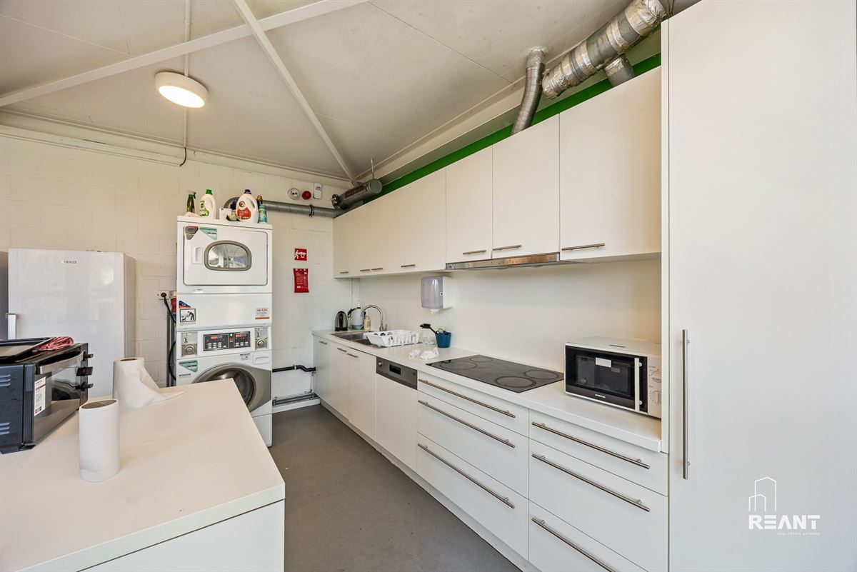 Opbrengsteigendom met 2 studentenkamers in verzorgd StuHousing-complex