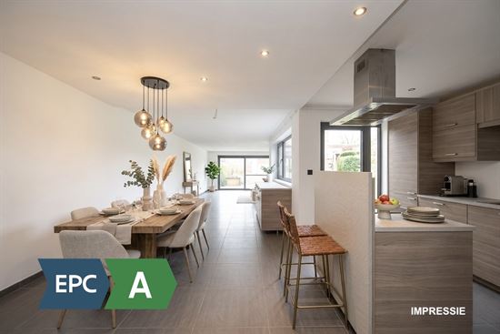 Gerenoveerde HOB met 5 slaapkamers, praktijk en zuid tuin