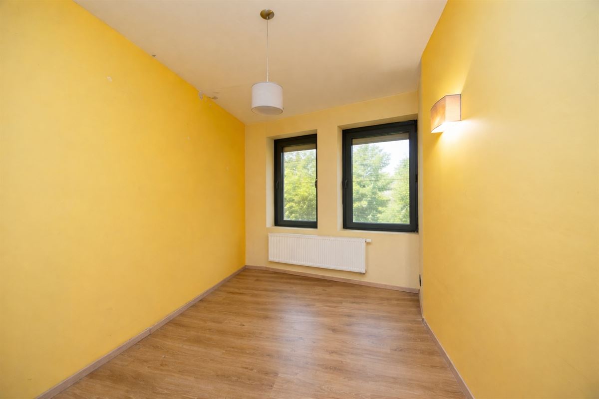 Gerenoveerde woning met 5 slaapkamers, praktijk, zuid tuin