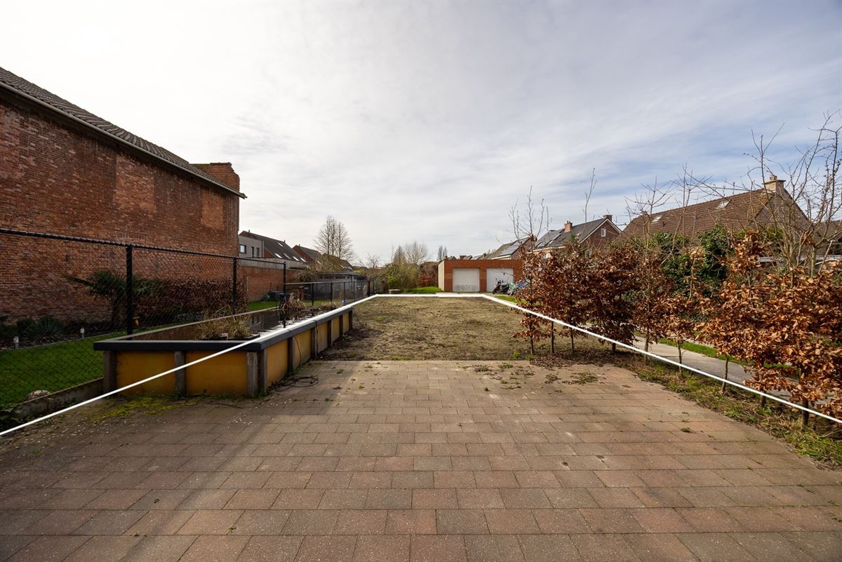 Gerenoveerde woning met 5 slaapkamers, praktijk, zuid tuin
