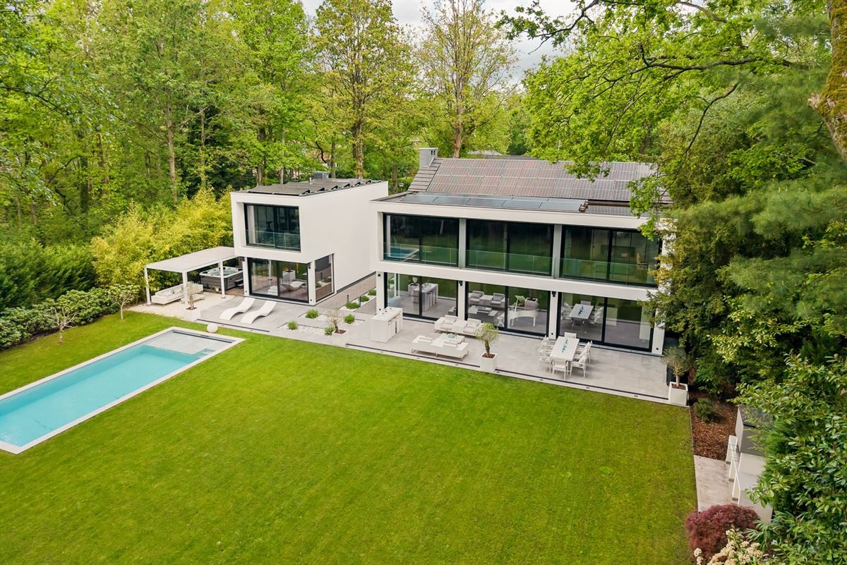 Exclusieve designwoning met zwembad, wellness in Schilde