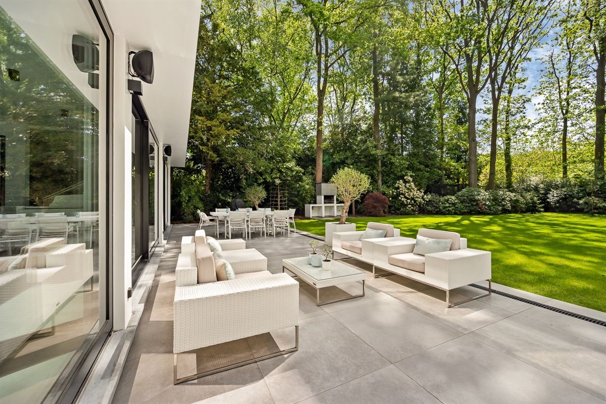 Exclusieve designwoning met zwembad, wellness in Schilde